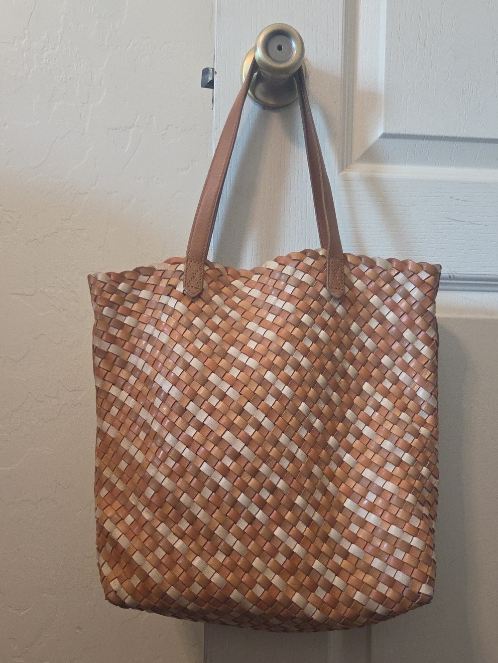 Madewell The Transport Medium Woven Leather Tote in Mixed Tan and Cream